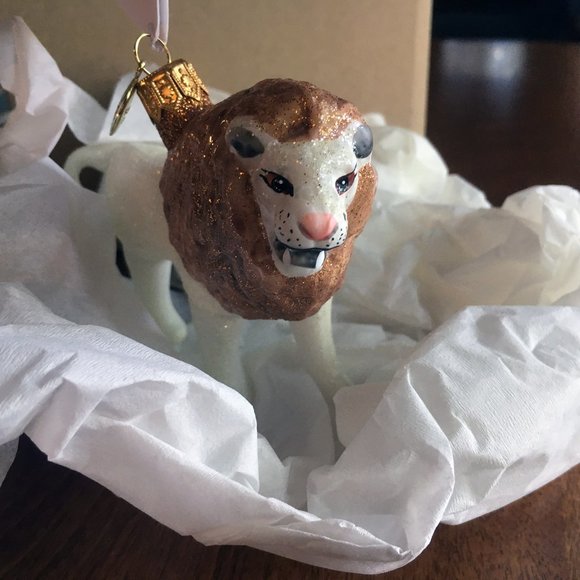 The Met blown glass lion ornament NWT - Picture 2 of 7